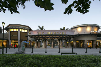 Shopping itineraries in Gucci Sawgrass Mills Outlet in October
