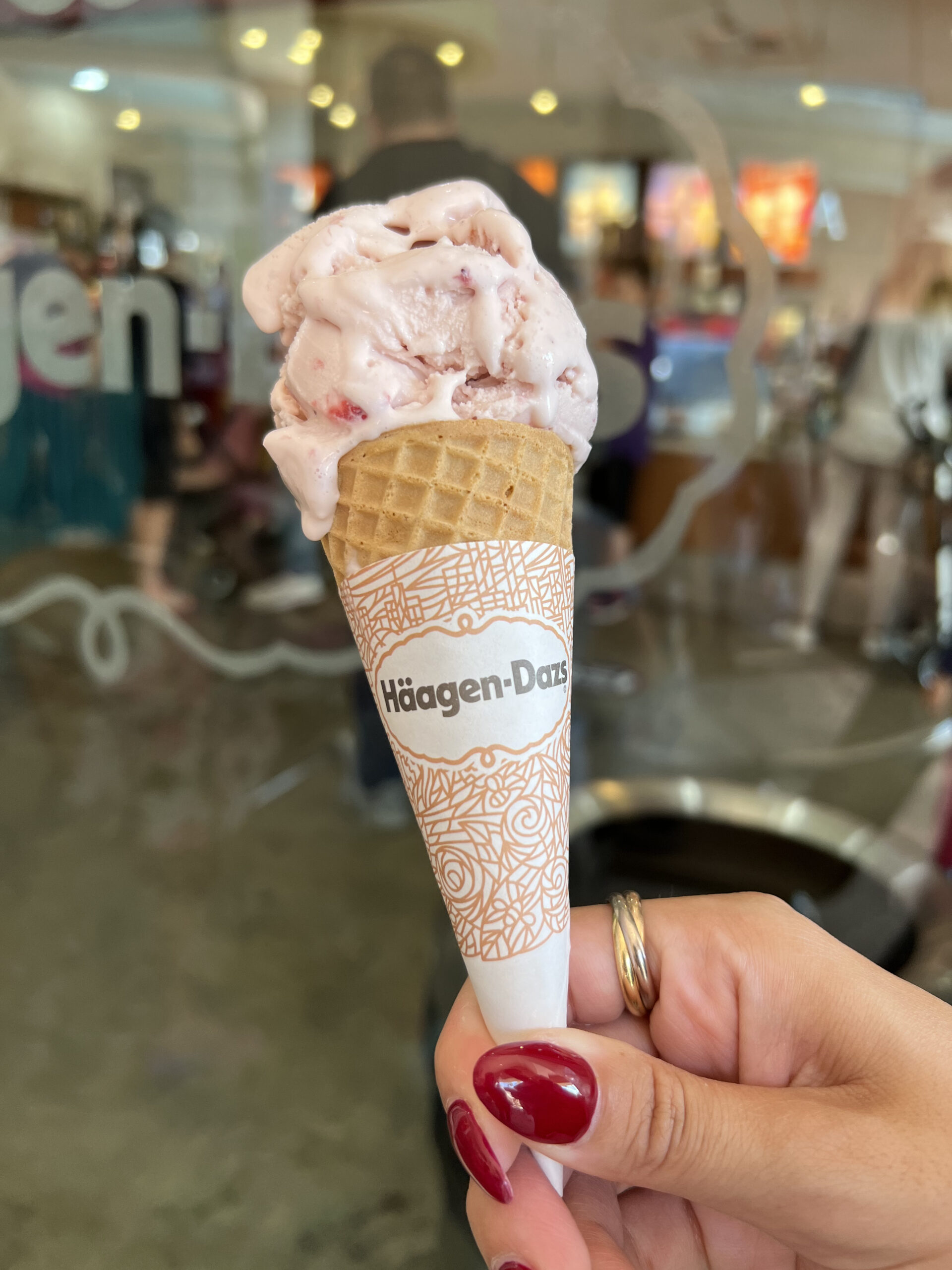 Haagen-Dazs celebrates Free Cone Day May 9